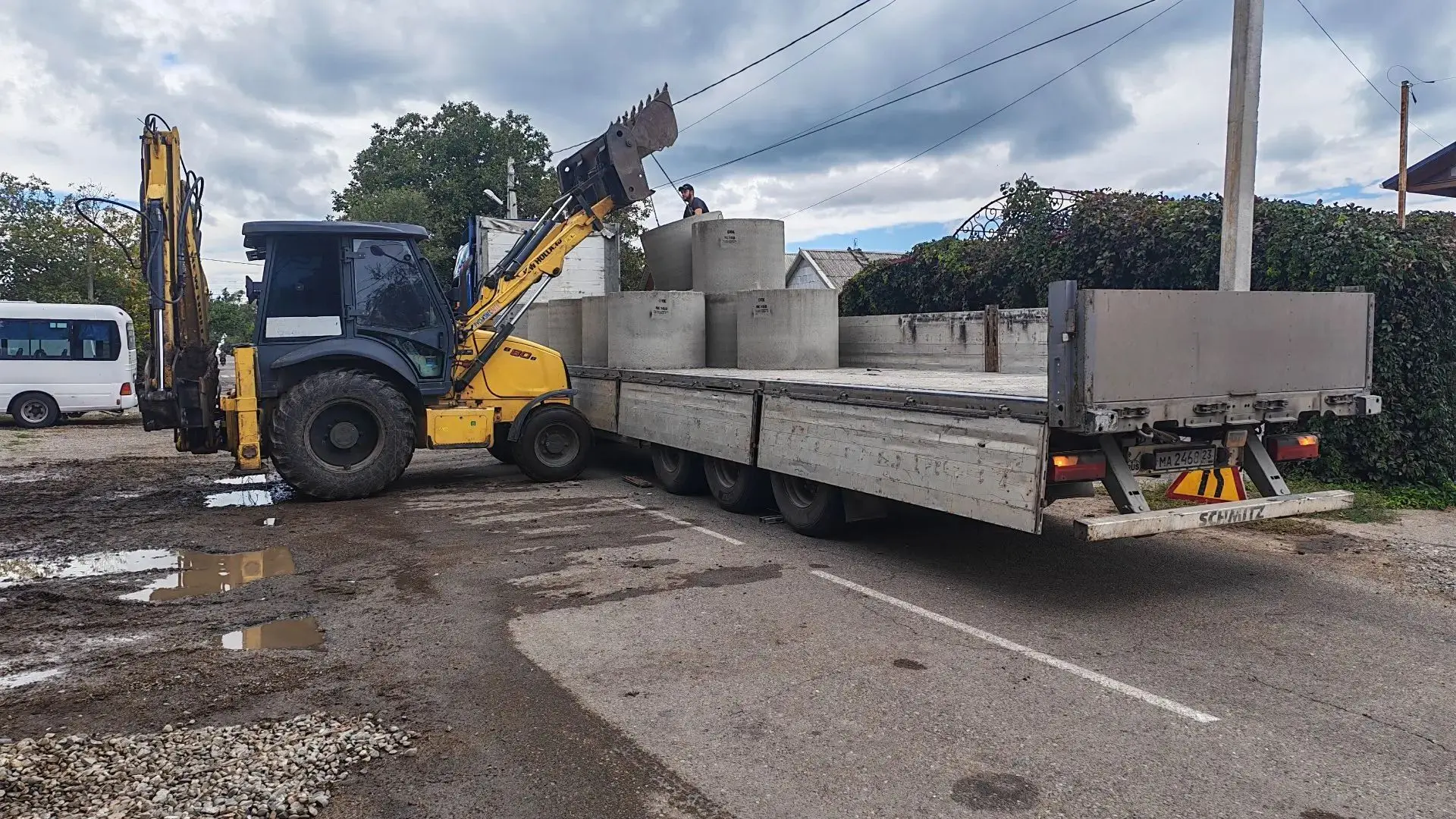 🏗️ В Приморско-Ахтарске продолжается модернизация коммунальной инфраструктуры