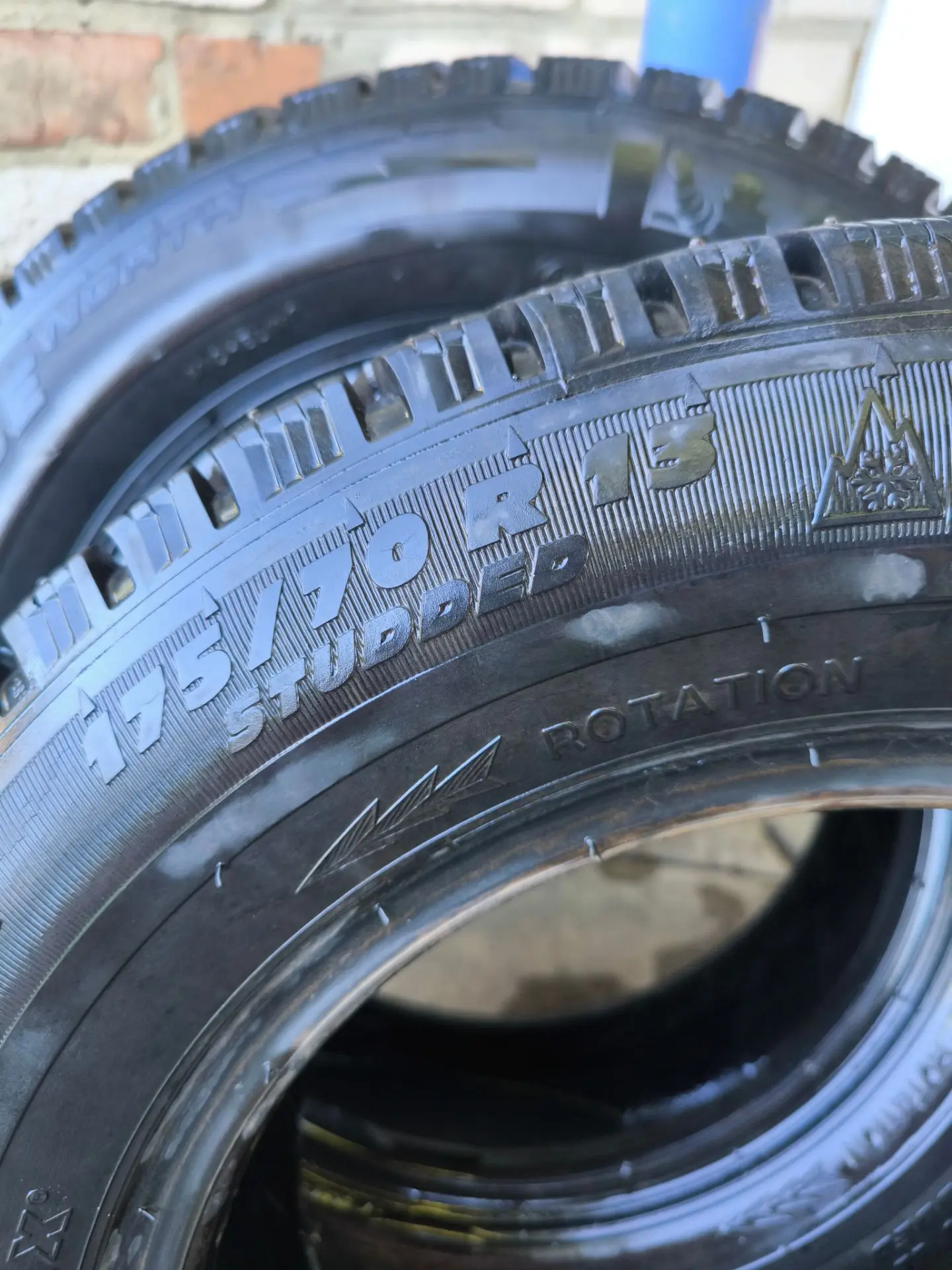 Продам Мишлен 2шт 1750₽