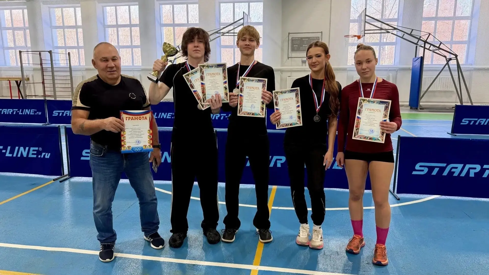 🏆🎾 Сегодня на теннисом  корте Алданского лицея , в зачет 51-й Спартакиады школьников ...