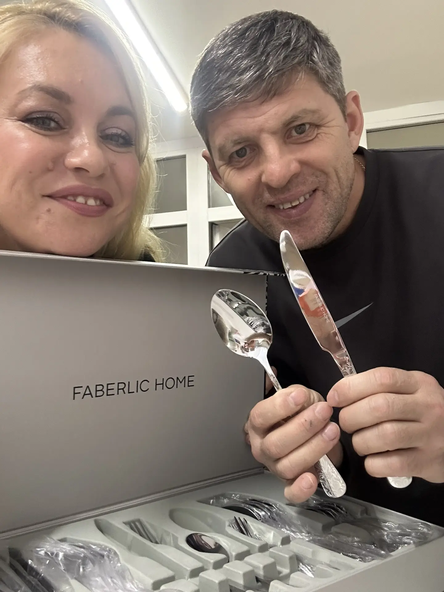 Давайте я с удовольствием похвавалюсь своим подарком от Faberlic, вы за меня порадуетес...