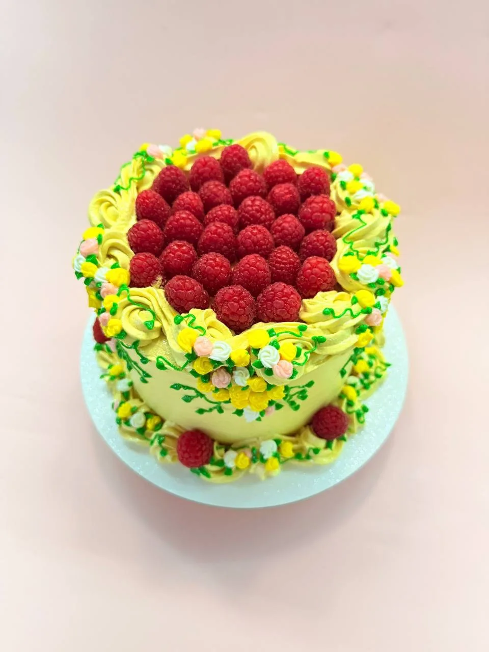 Торт Фисташка с малиной          2 ,5 кг 💚🩷