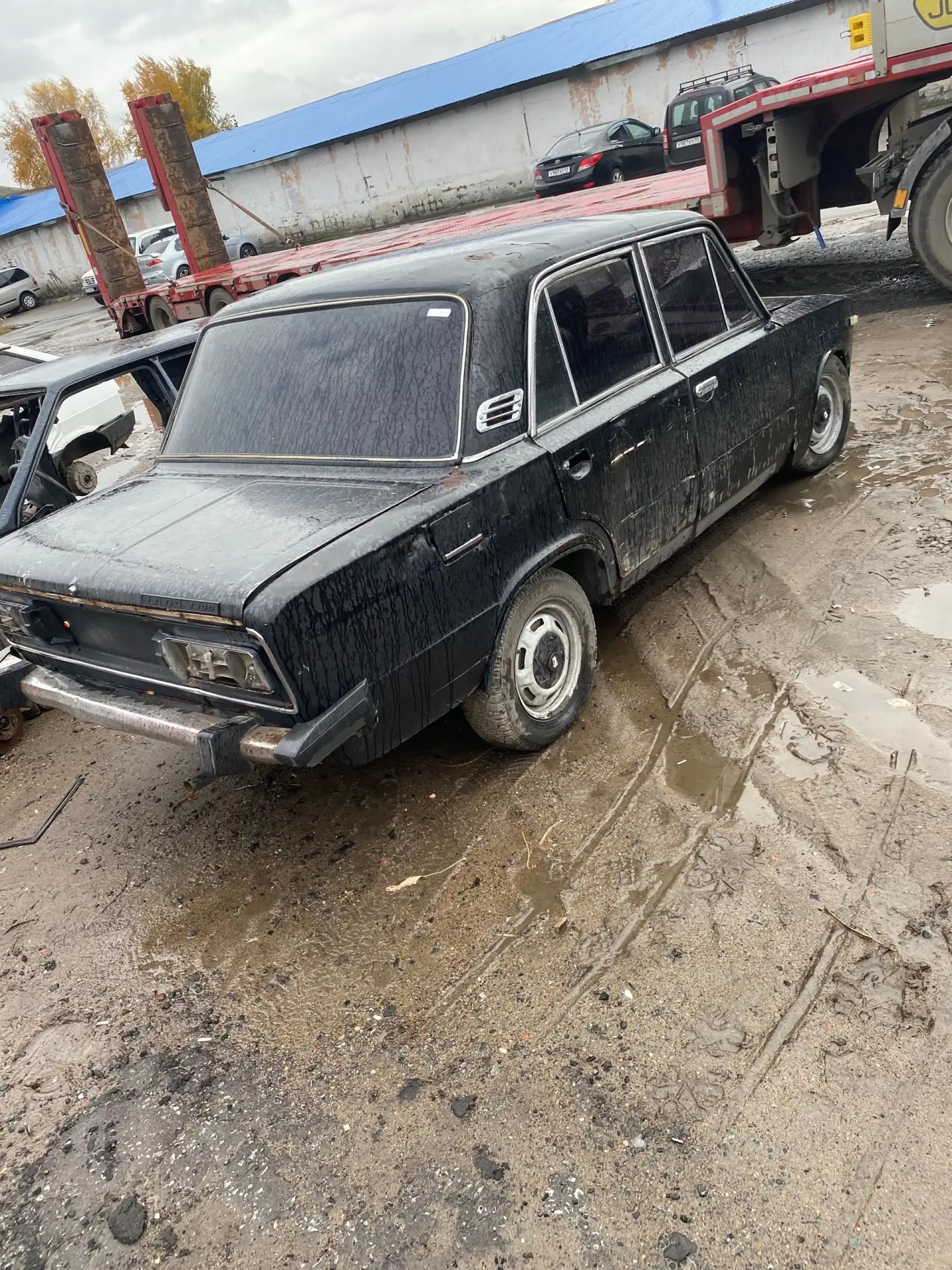 Продам две жиги у одной разобран мотор красная доки все есть