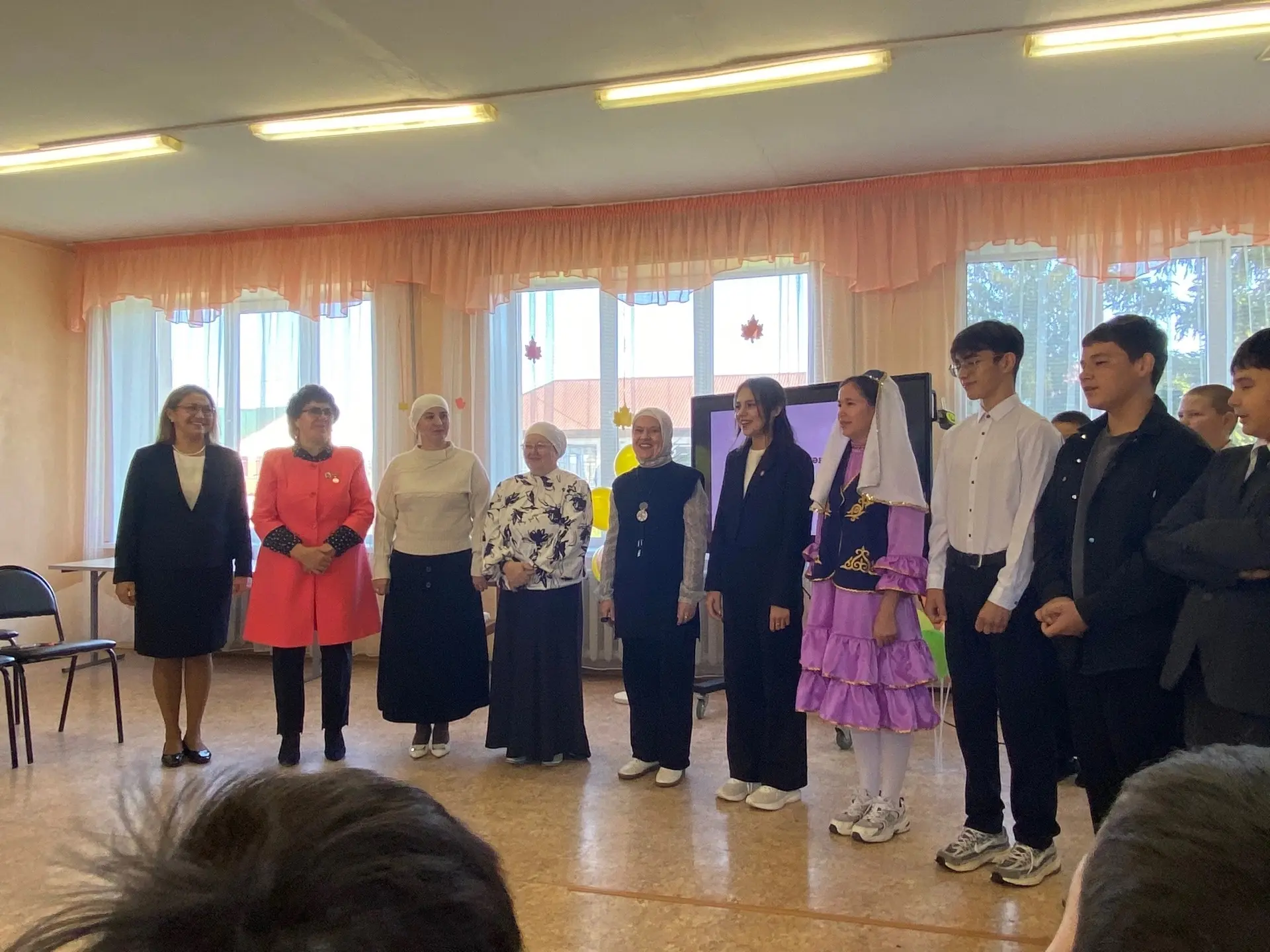🍁5 октября в нашей школе прошёл замечательный праздничный день, посвящённый Дню учителя!