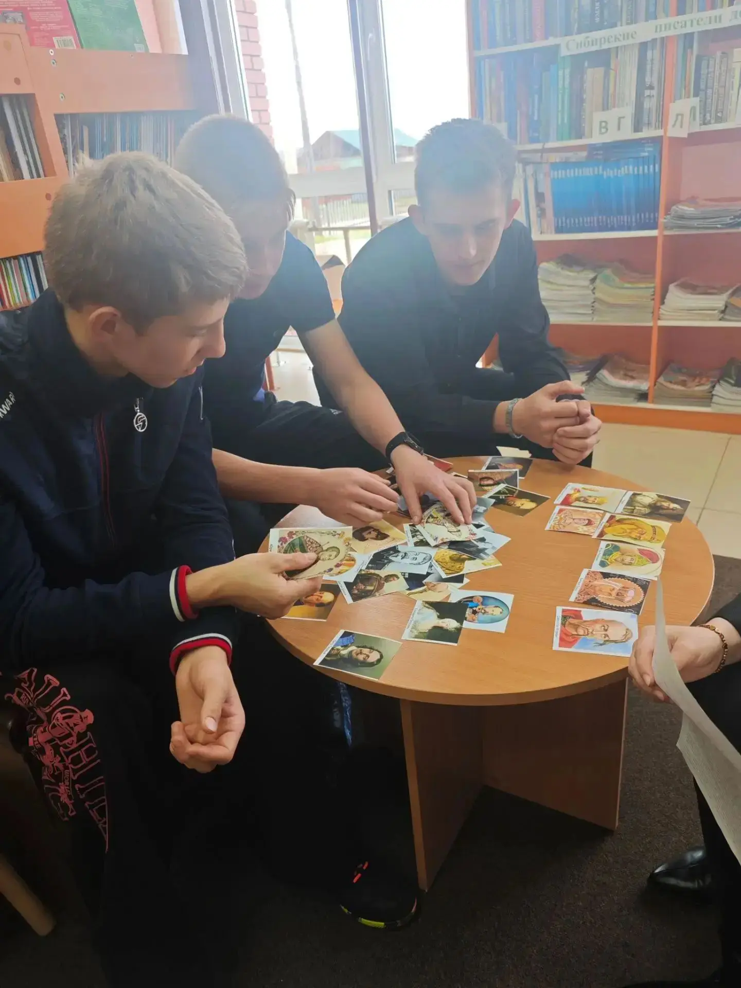 «Диалог эпох»: как классики устроили десятиклассникам проверку — и выиграли