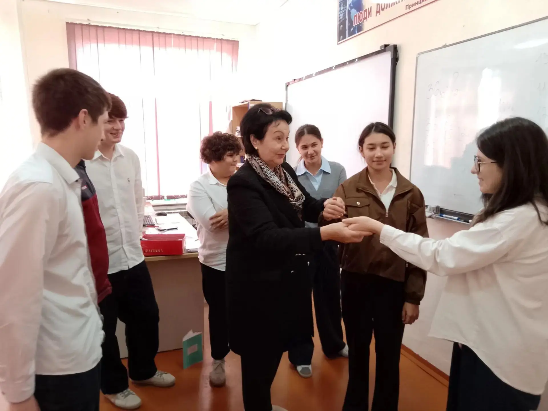 Сотрудники отдела абонемента учащихся 5-9 классов КЧРДБ им. С.П. Никулина провели литер...