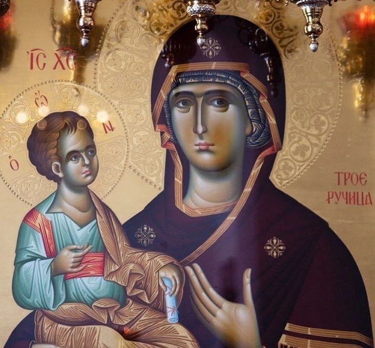 Молитесь, братия мои, Матери Божией, когда буря вражды и злоба восстанет в доме вашем. ...