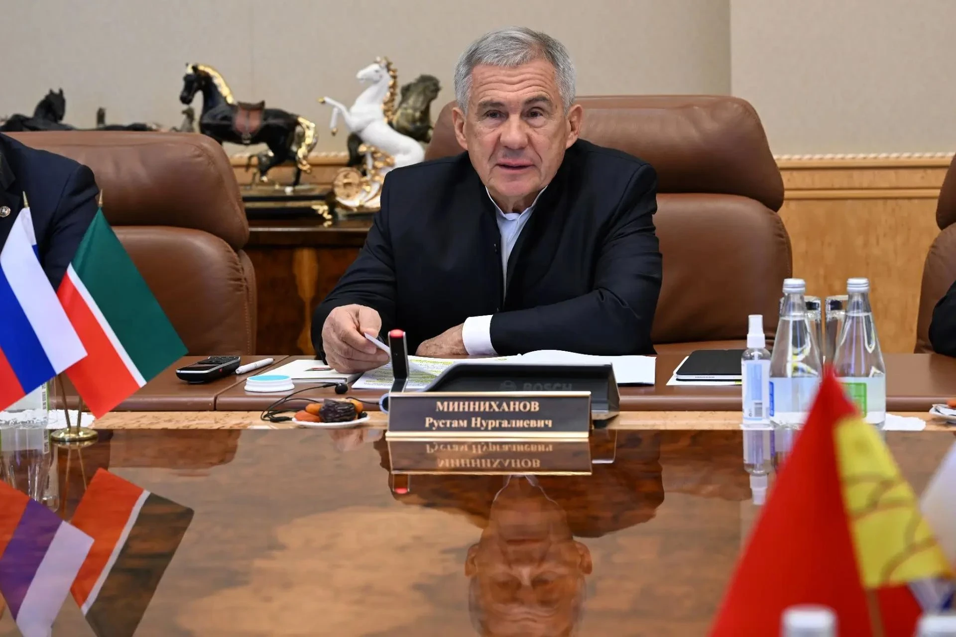 🤝 Воронежская делегация встретилась с Раисом Татарстана