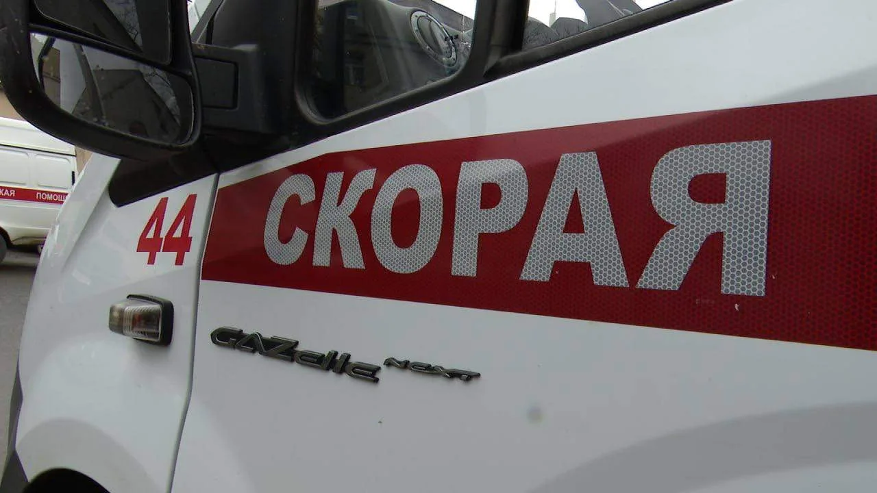 В одном из торговых центров Саратова мужчина с ножом напал на посетителя
