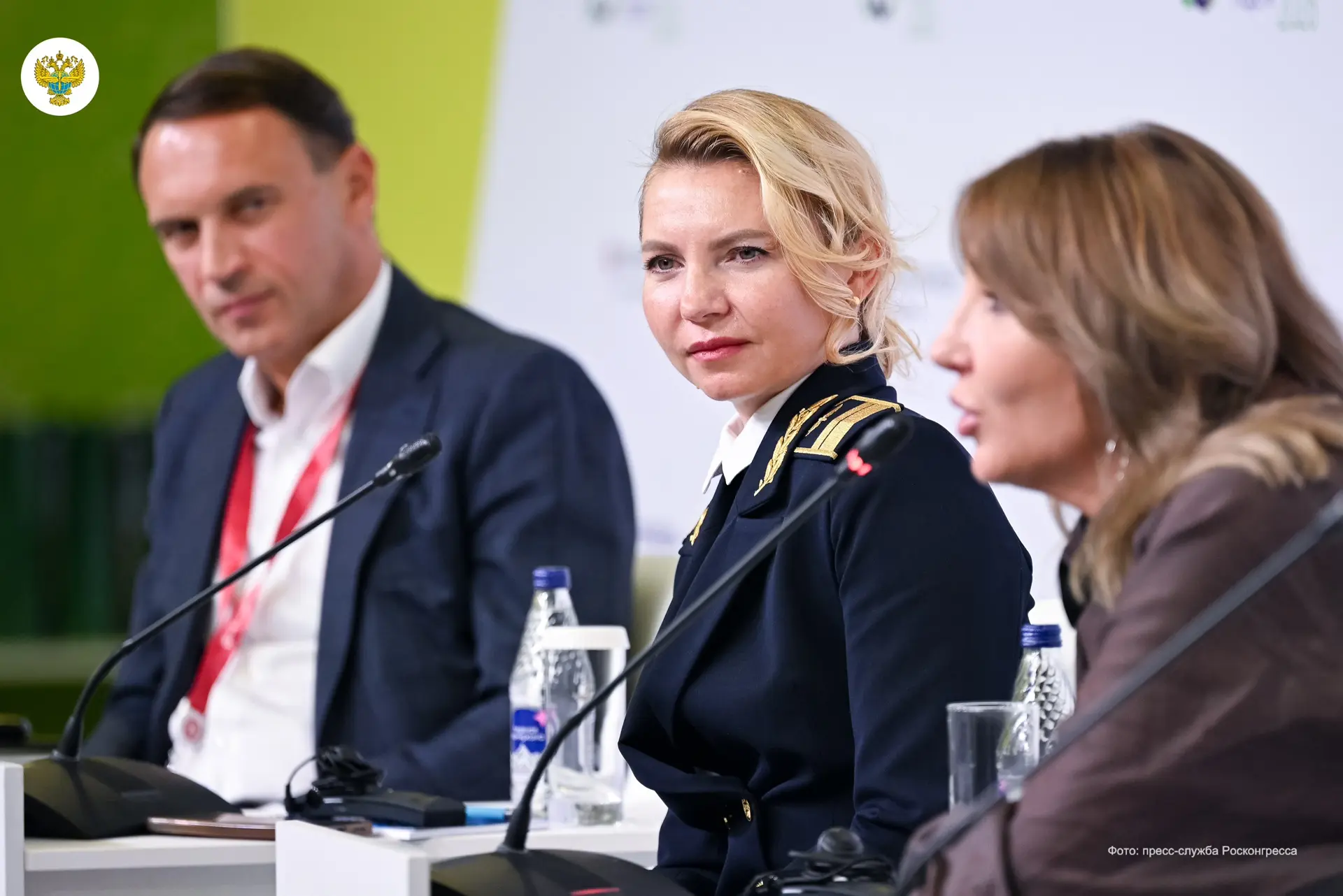 Как развиваются большие и малые аэропорты в регионах Сибири, Дальнего Востока и Арктики...