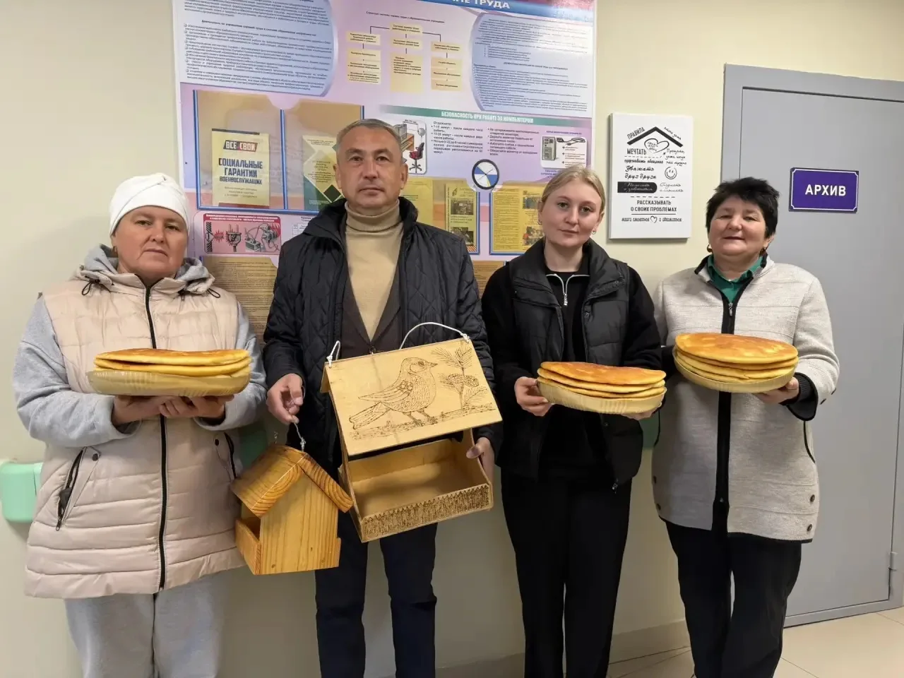 2 октября в рамках проведения декады пожилых людей, коллектив МБУ ДО ЦВР "ЭКО" посетили...