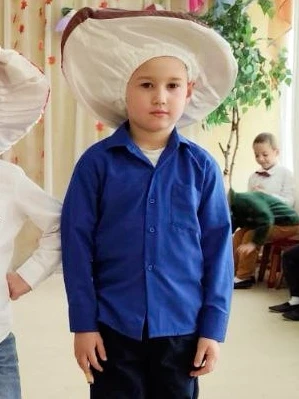 У Матвея скоро в саду Праздник осени, и они готовят спектакль.