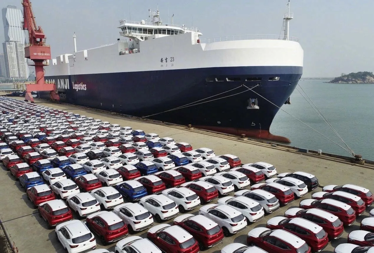 С 1 января 2027 года Китай вводит новые требования к экспорту автомобилей. Главное ново...