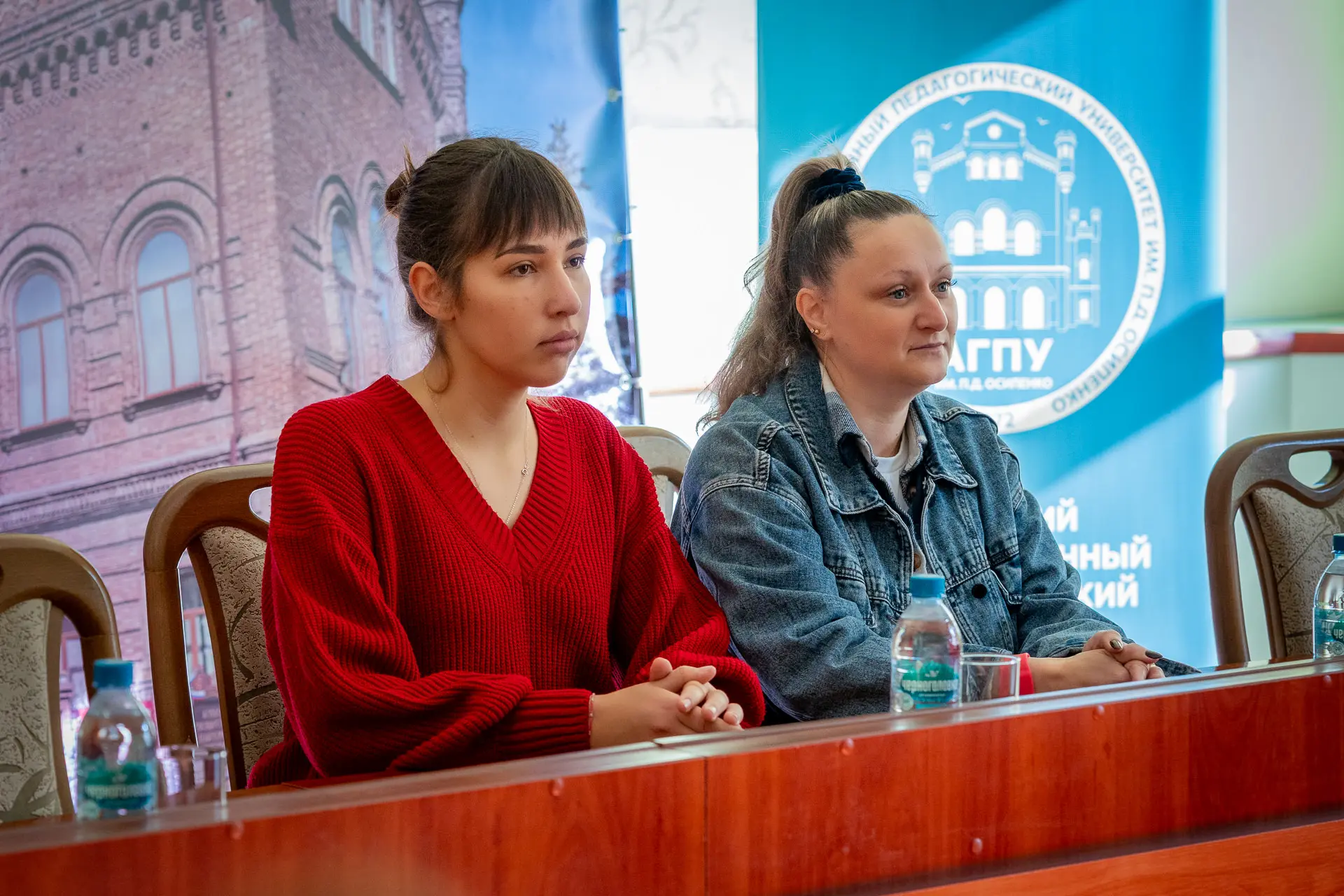 🎓 Не верь всему, что видишь в сети: студенты АГПУ осваивают медиаграмотность!