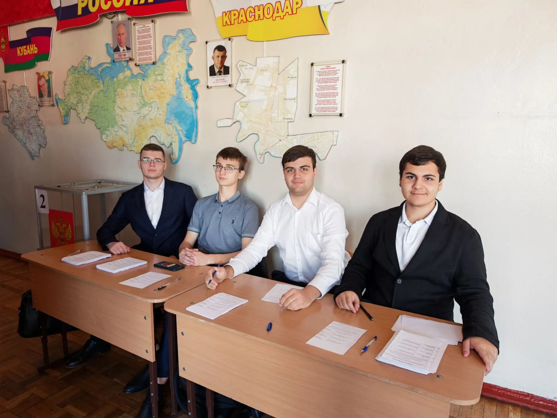 🗳 Сегодня в нашей школе прошёл важный день — выборы Президента ученического самоуправл...