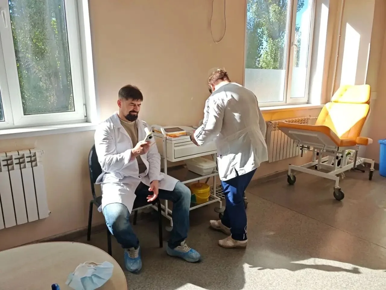 Студенты Партизанского филиала познакомились с работой городской больницы