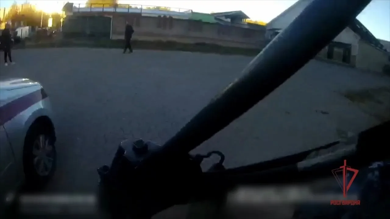 В Дубне водитель такси набросился на пешехода с ножом.