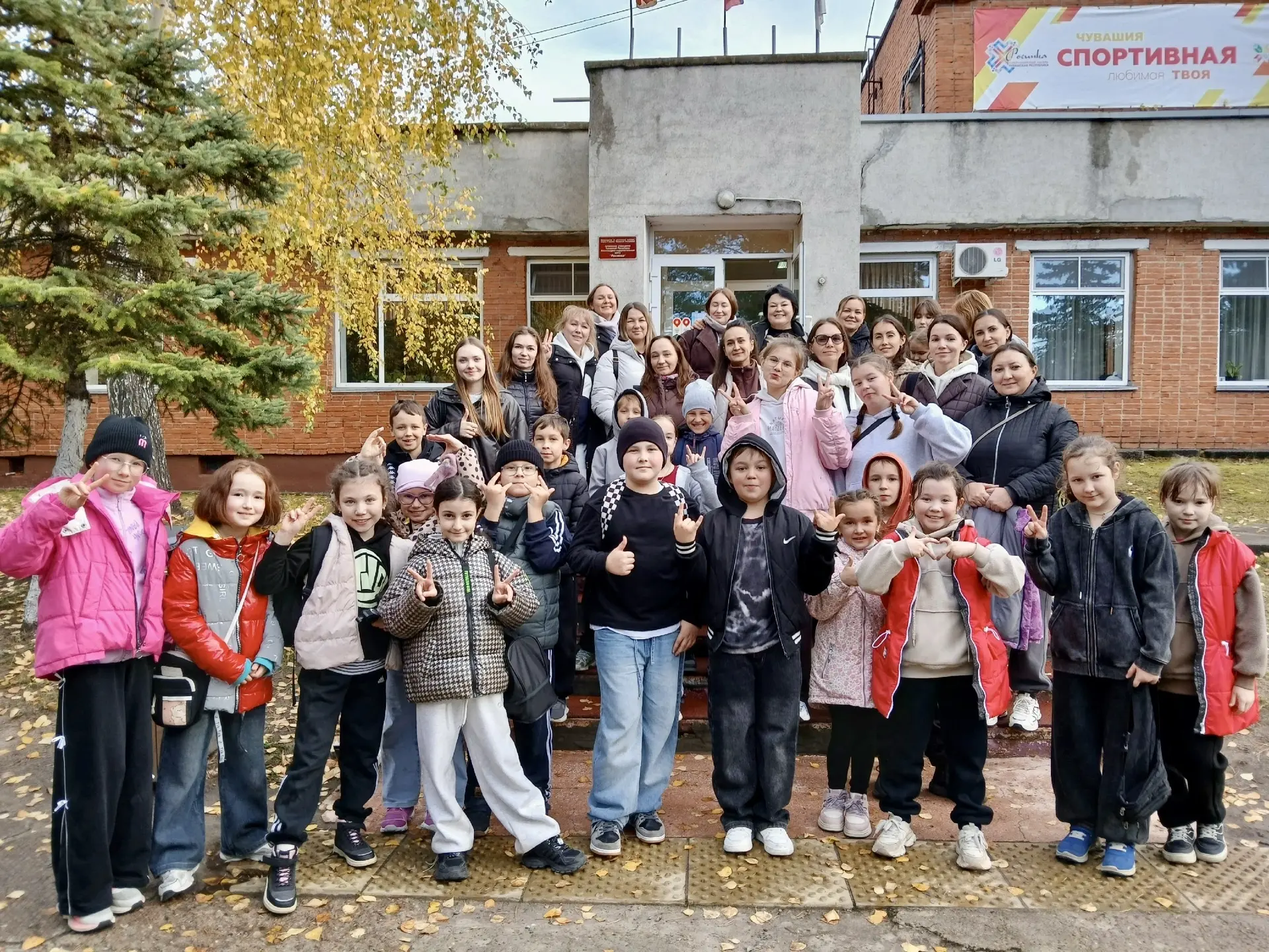 Также в субботу днём у нас побывали весёлые ребята из 3 «А» класса Школы №38 г. Чебокса...