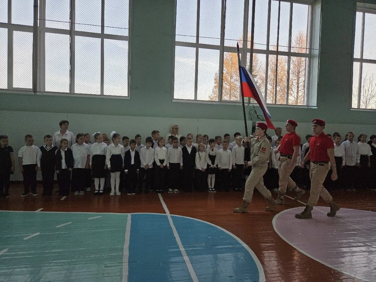 НАЧАЛО СЕДЬМОЙ УЧЕБНОЙ НЕДЕЛИ: ТОРЖЕСТВЕННАЯ ЛИНЕЙКА И ВНЕУРОЧНЫЕ ЗАНЯТИЯ «РАЗГОВОРЫ О ...