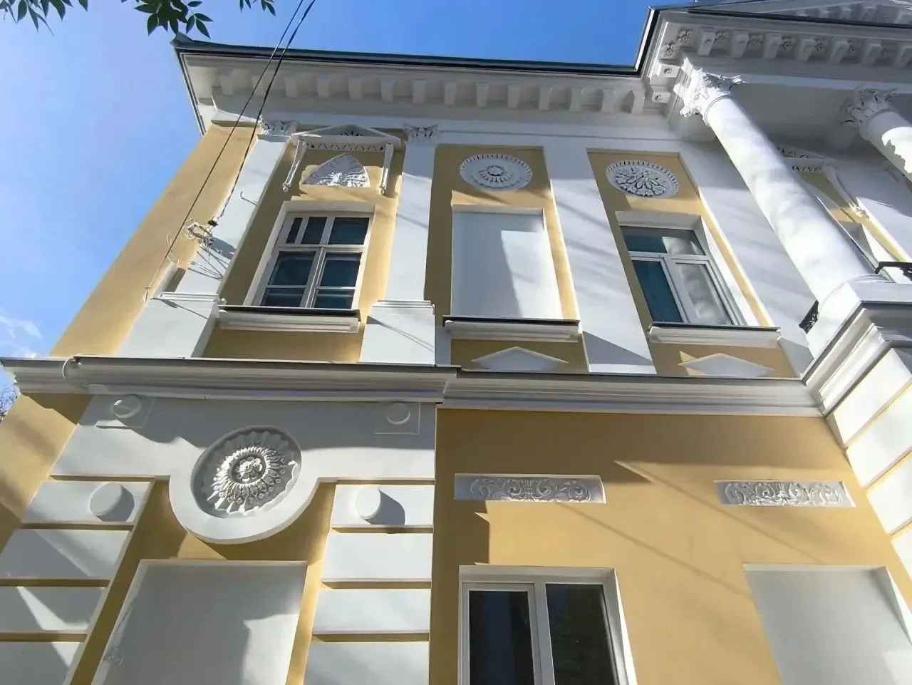 🏛️ В Калуге почти завершён капремонт Пестряковской богадельни
