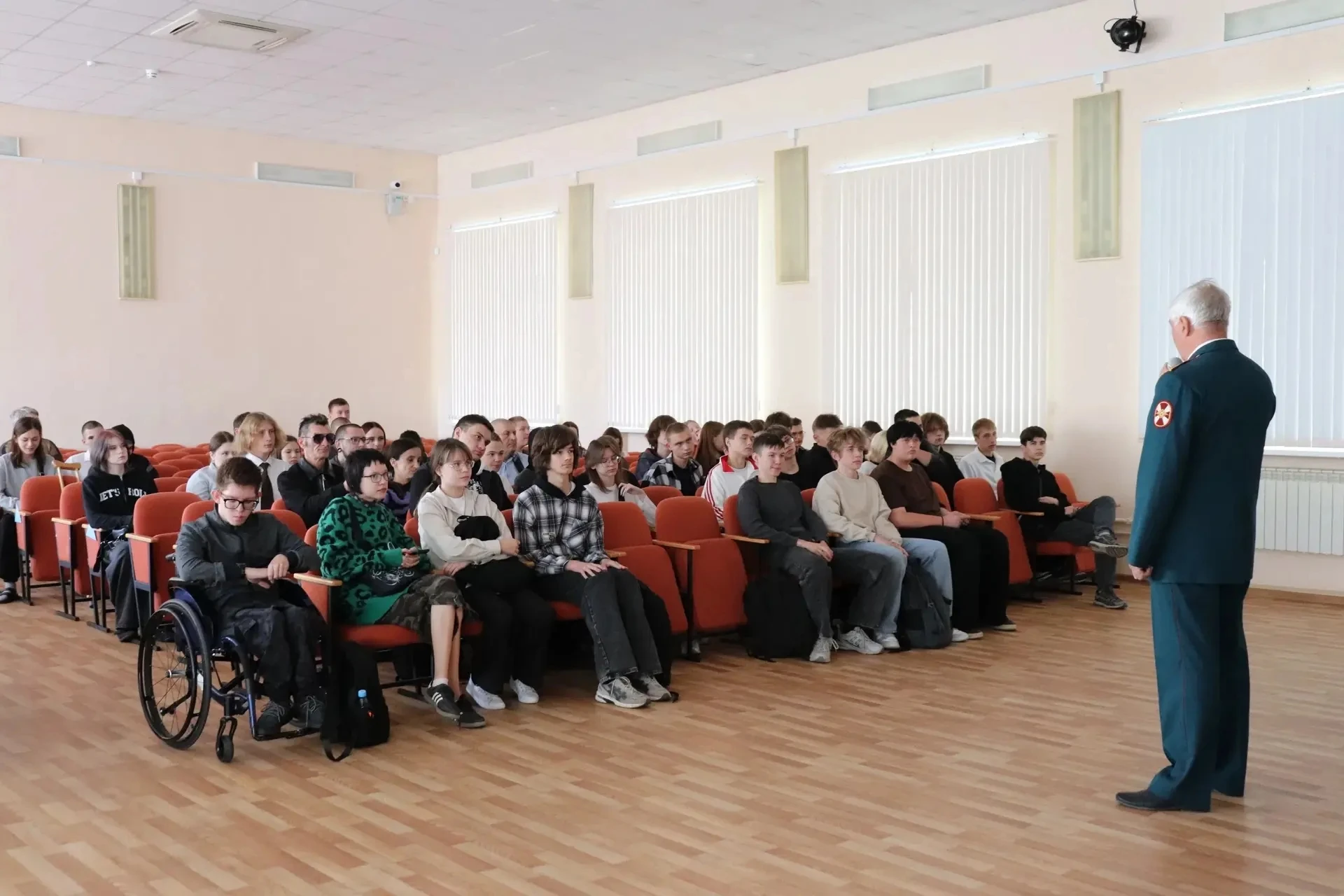 Преподаватель техникума рассказал студентам о войне, которую прошёл сам🏅