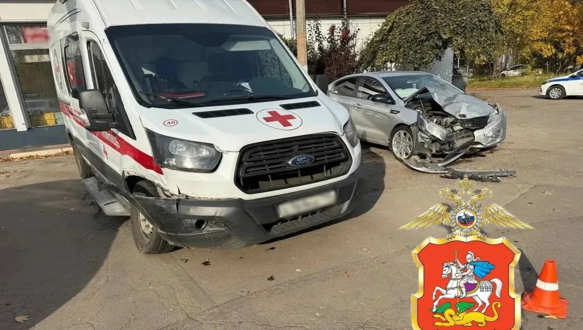 🚑 Скорая попала в ДТП в Королёве, пострадали два фельдшера