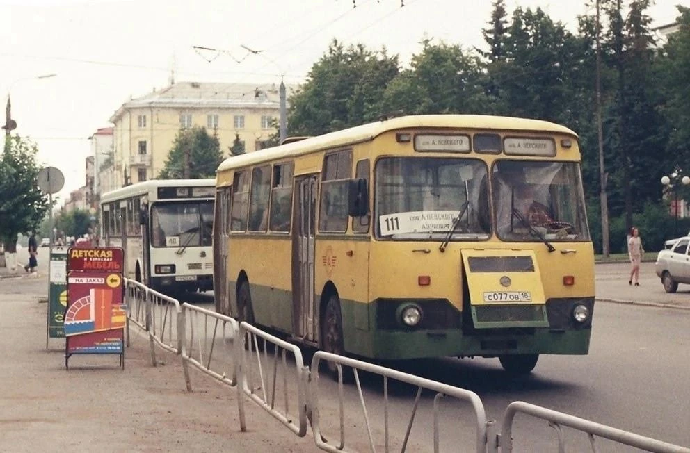 Архивное фото: улица Советская образца 2002 года.