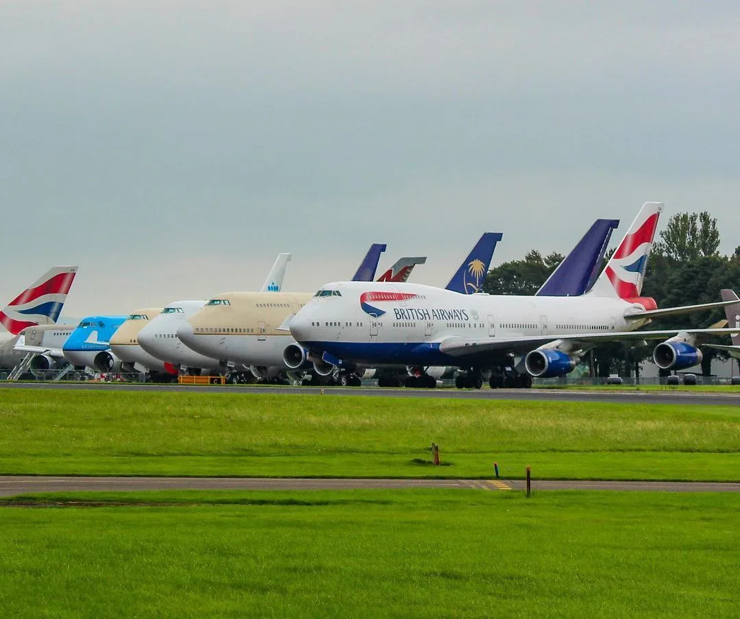 Старички, облетевшие земной шар не один раз! ✈🌍