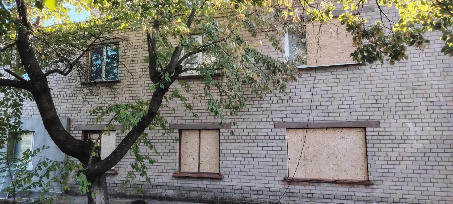 Шефы из Марий Эл помогли жильцам устранить последствия атаки БПЛА