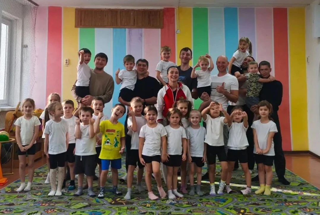 В 13 группе в честь Дня отца состоялось спортивное мероприятие.