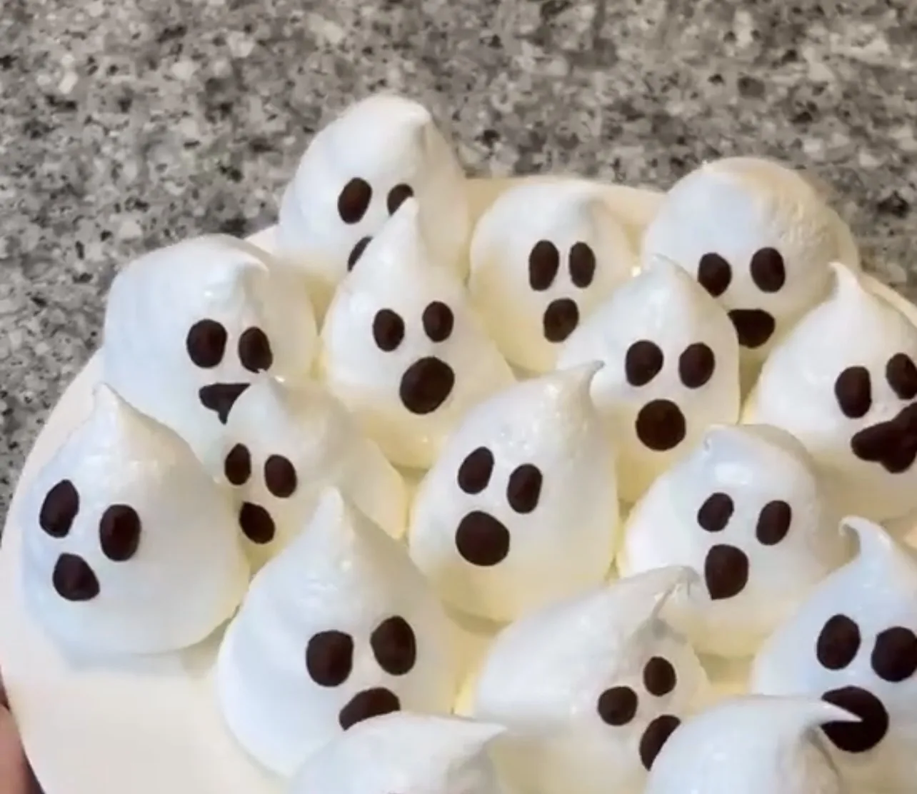 Безе-привидения👻