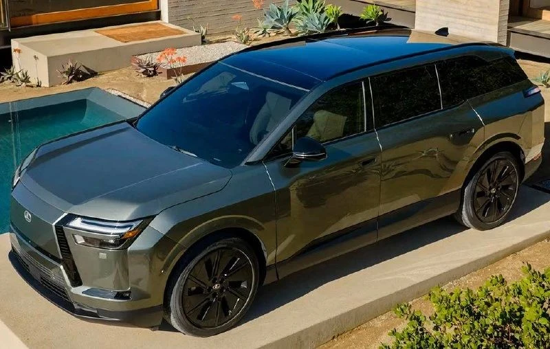 В конце года Lexus представит новый электрический кроссовер с индексом "TZ" - премиальн...