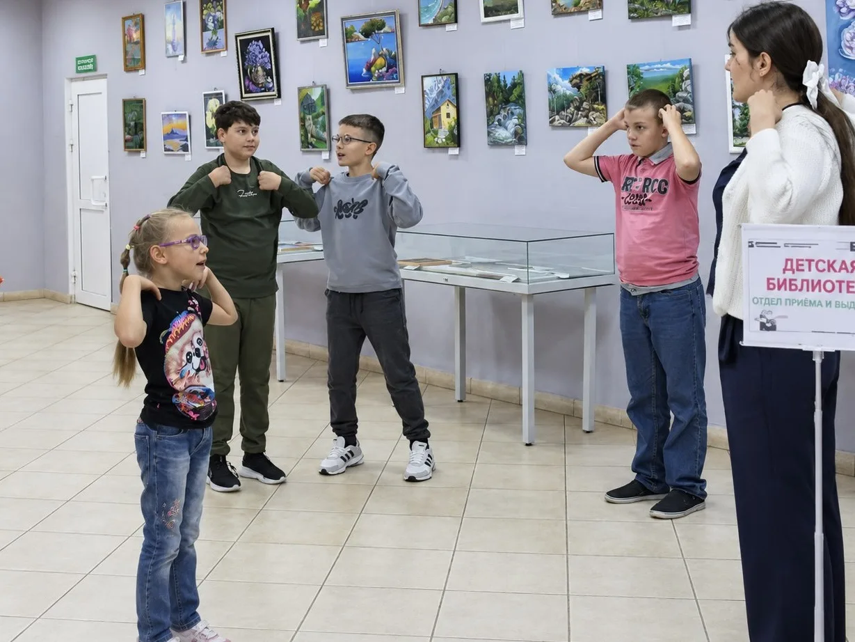Сегодня на Библиоканикулах в Дмитровской центральной библиотеке мы размяли всё!