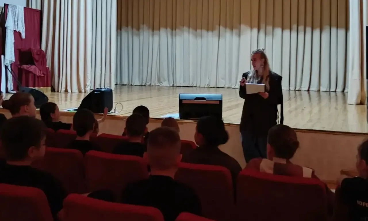 9 октября в СДК «Литвиново» прошла важная и полезная беседа из цикла «Зона риска». Мы г...