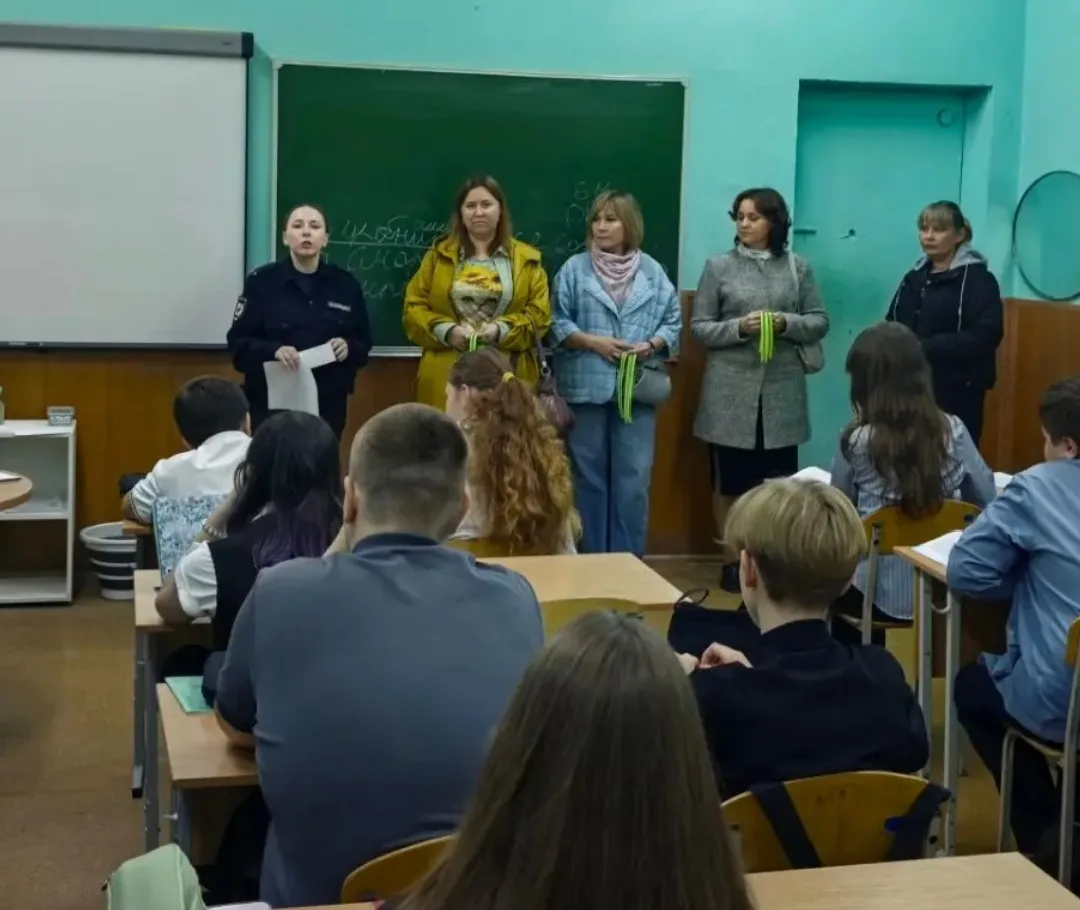 ‎🚦🚥🚦8 октября 2026 года прошел рейд на пешеходном переходе у здания школы МБОУ "Школ...