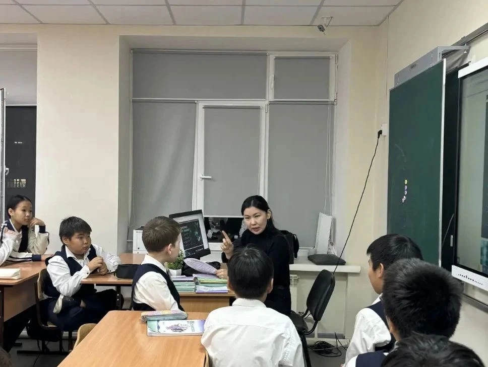 9 октября в 6 «Б» классе (классный руководитель Анисимова М.А.) прошел классный час по ...