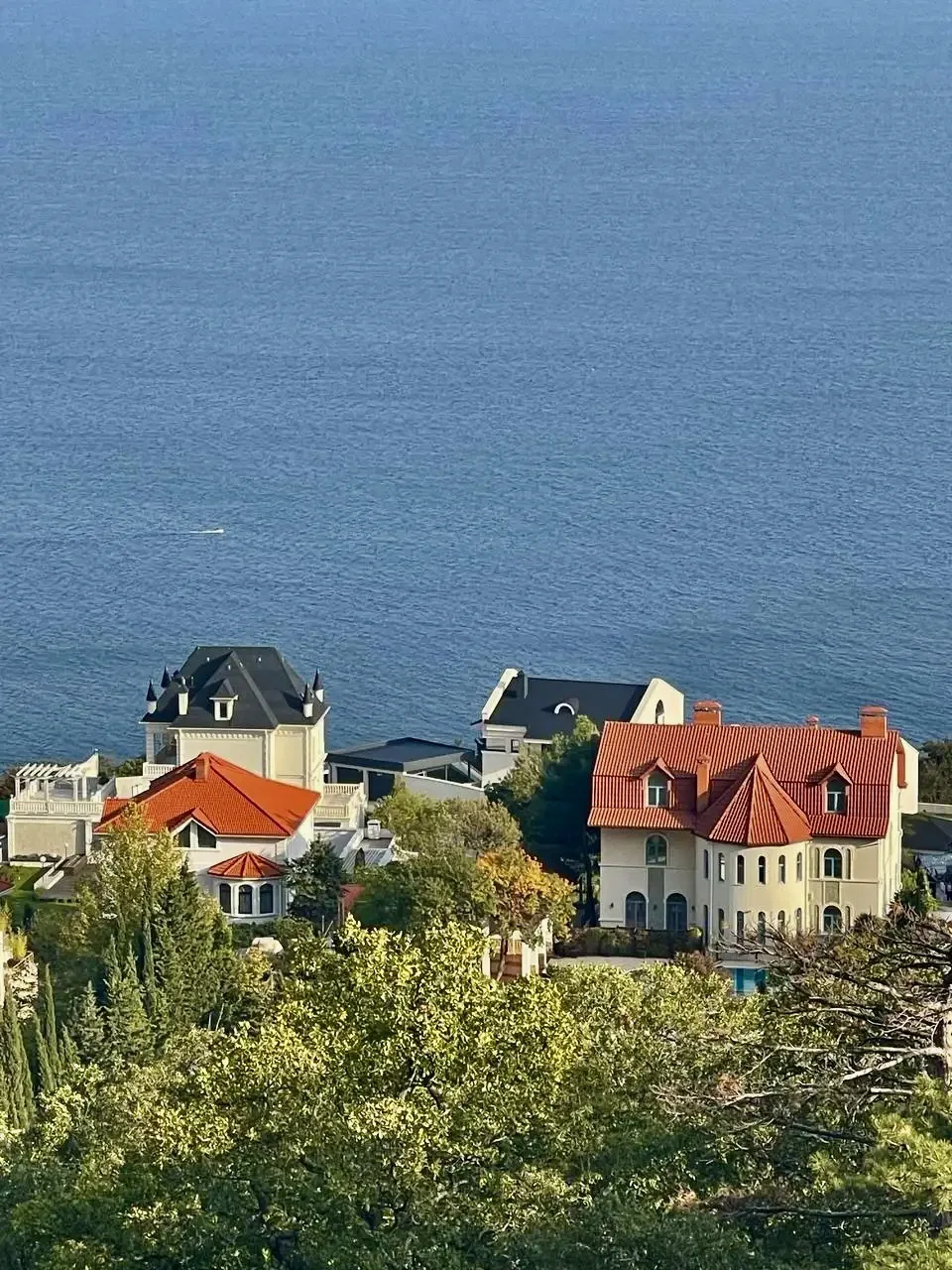 ☀️ В эти выходные в Крыму ожидается приближение к температурному рекорду: прогноз соста...