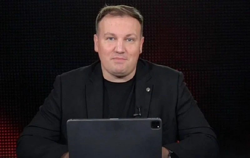 В Черногории спецслужбами задержан российский журналист Рыбарь Михаил Звинчук. Его соби...
