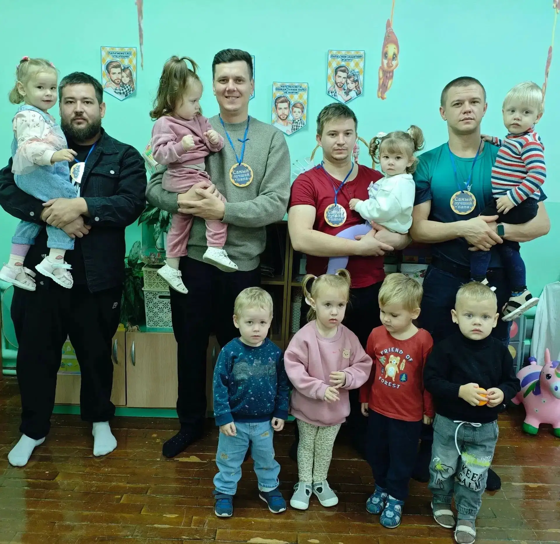 🧩 ПАПЫ ЗА РАБОТОЙ! 🛠👨‍👧‍👦 ТВОРЧЕСКАЯ МАСТЕРСКАЯ В ЯСЛЯХ