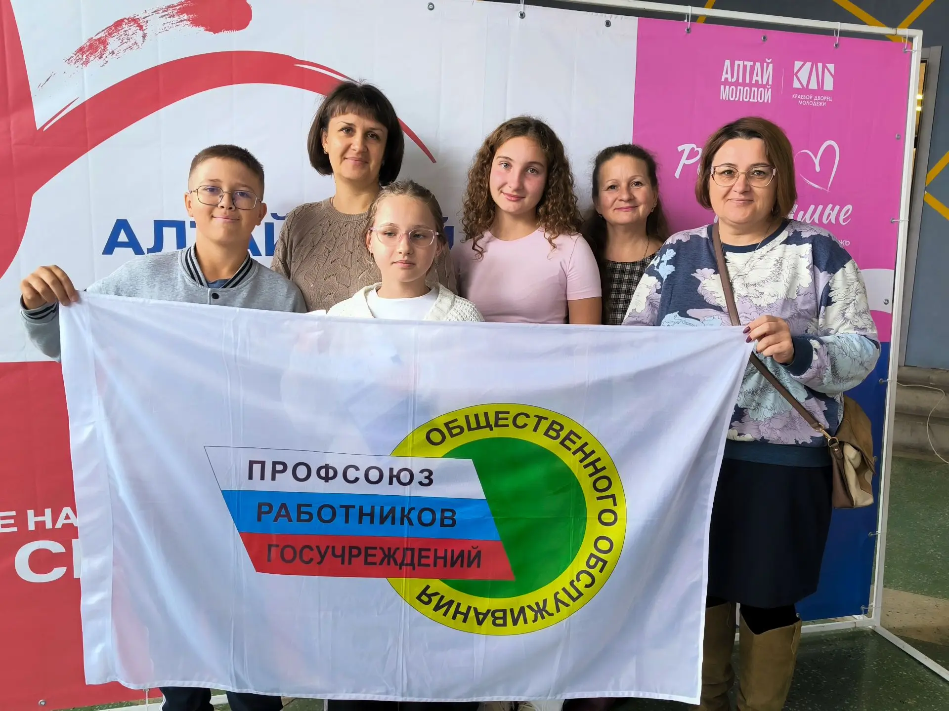 🌟Прямо сейчас в Мамонтовском районном культурно-досуговом центре проходит замечательны...