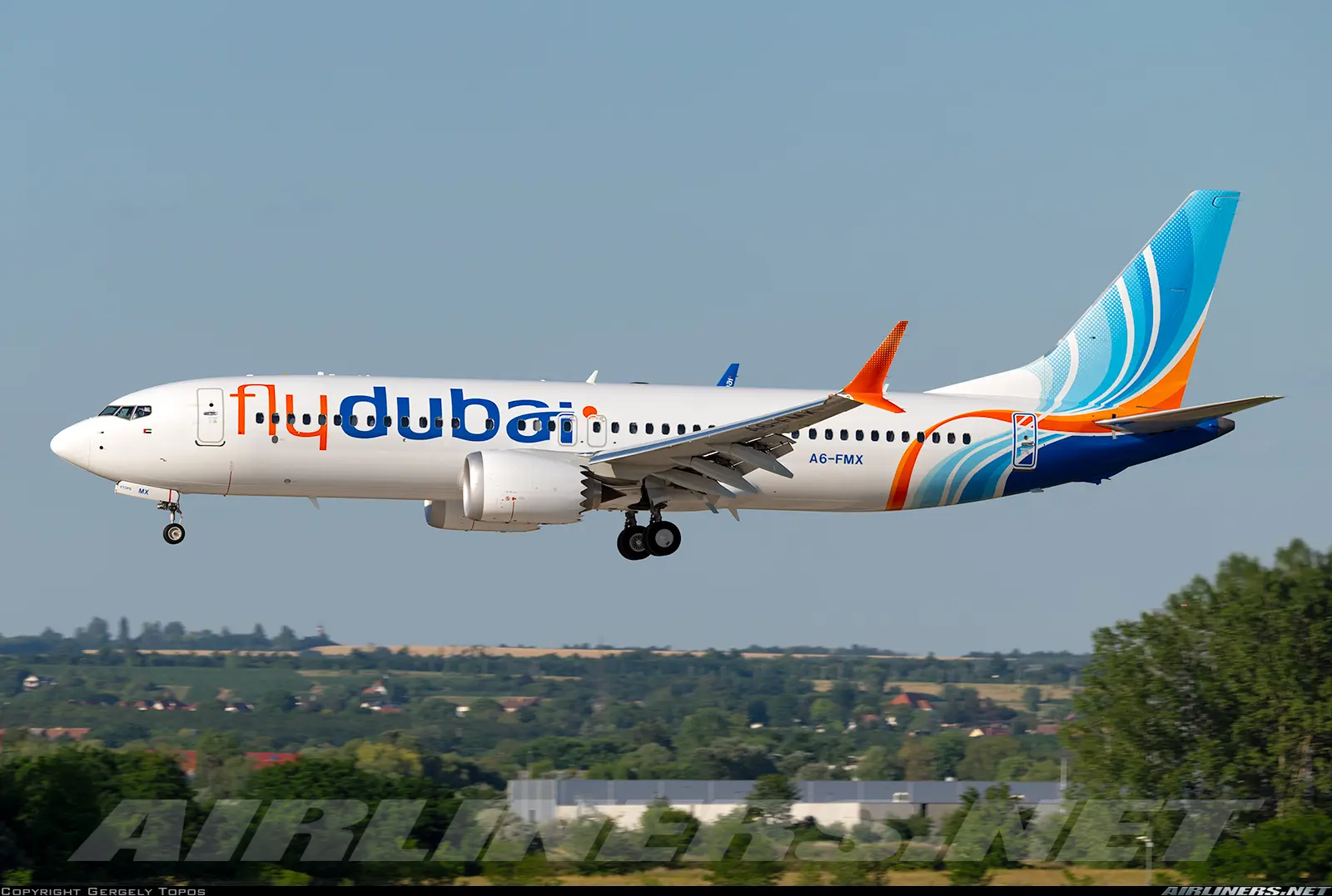 🎬 Пилот flydubai хотел направить лайнер в аэропорт