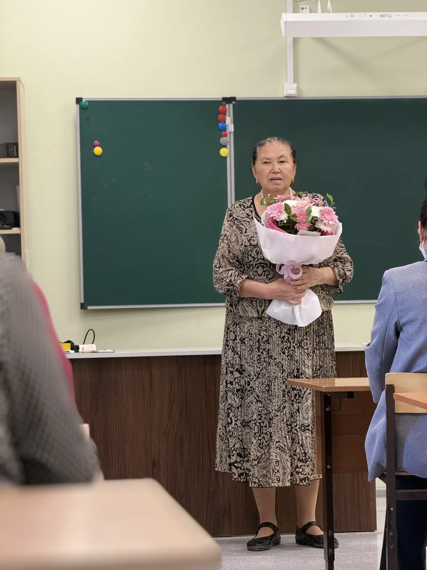 🎉 Поздравляем с юбилеем нашу дорогую Флюру Уразбековну Махмудову — заслуженного педаго...