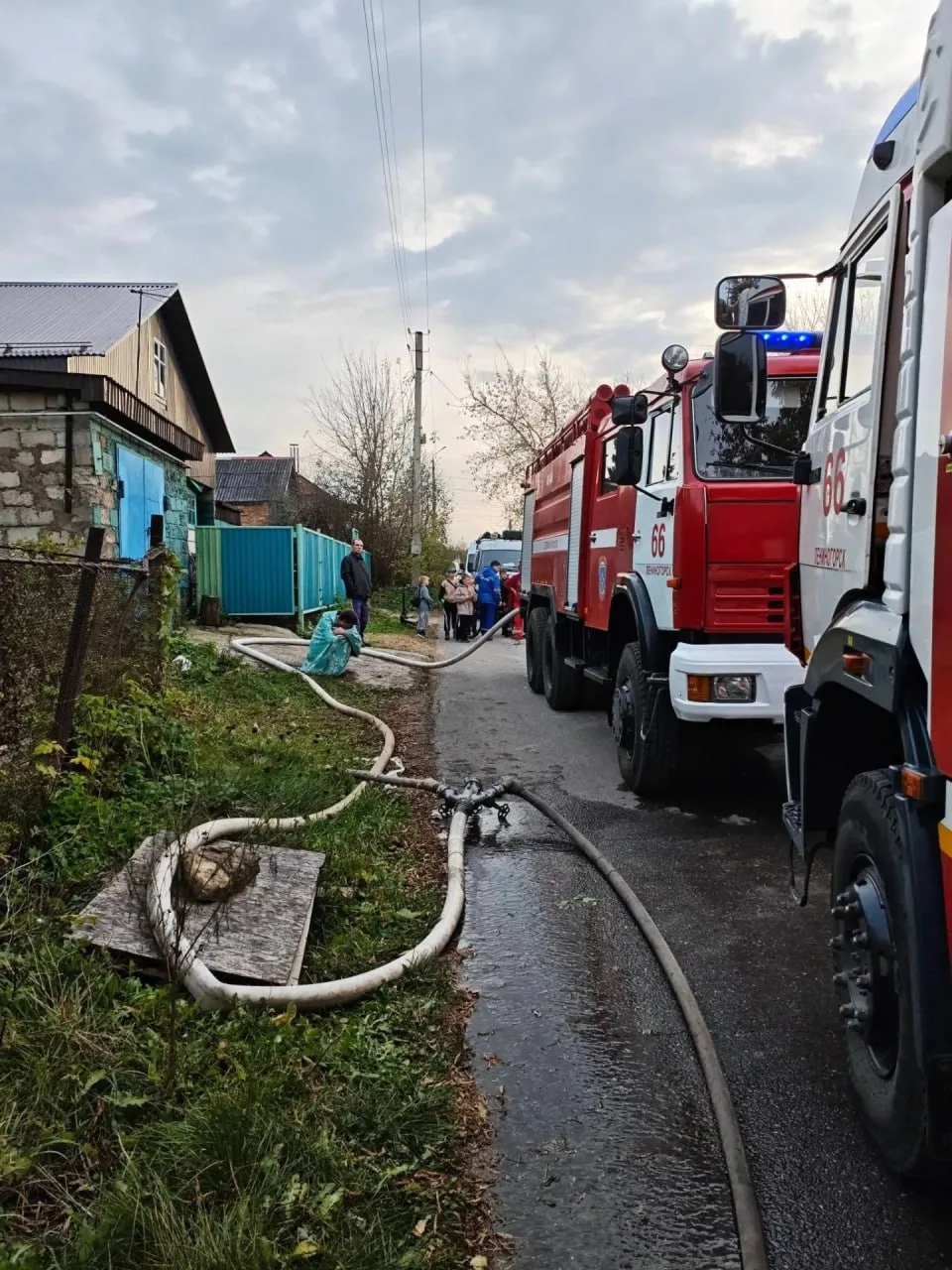 ⚠️ В Лениногорске загорелся частный жилой дом