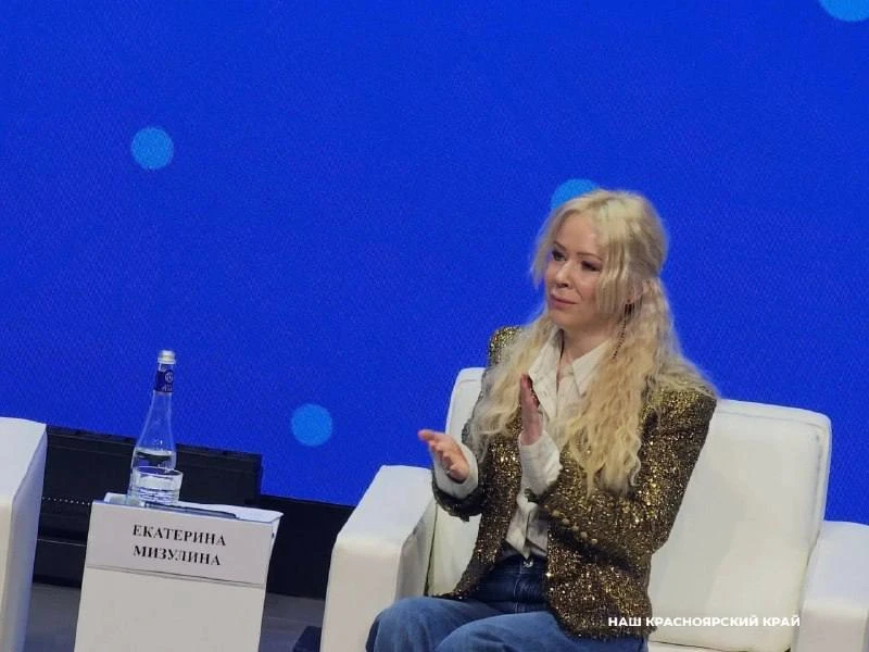 Екатерина Мизулина сожгла платье и поехала в школу №78.