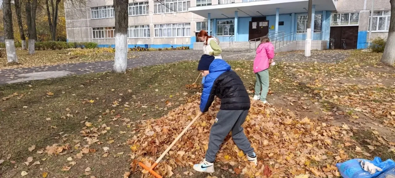 Завершающий день смены в школьном лагере «Дружба» выдался очень насыщенным и разносторо...