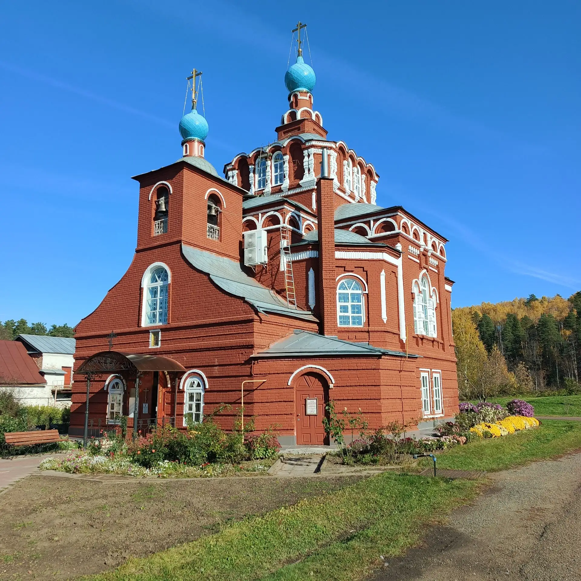 Сегодня с супругом снова приехали в Седмиозерную Богородицкую пустынь — место, которое ...