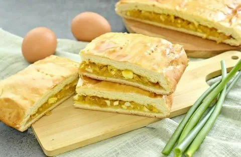 Пирог с капустой и яйцом (дрожжевой) 🥧🥬