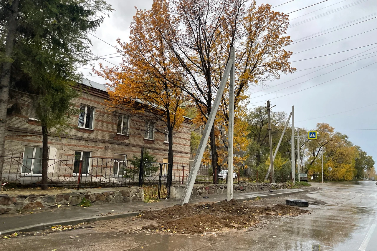❗ Обрыв проводов на улице Калинина стал причиной многочасового отключения электричества...