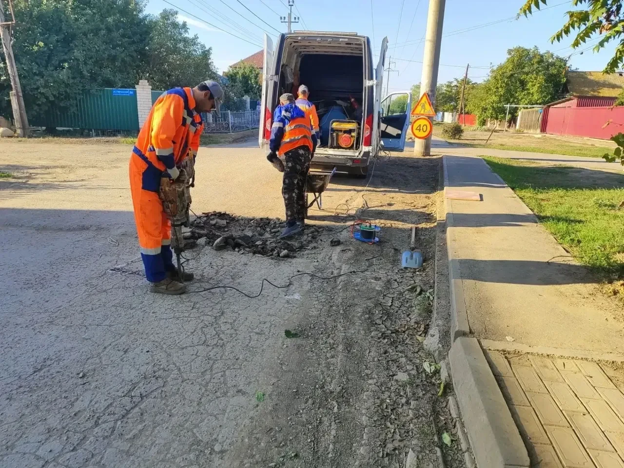 В Астрахани продолжается ремонт дорог