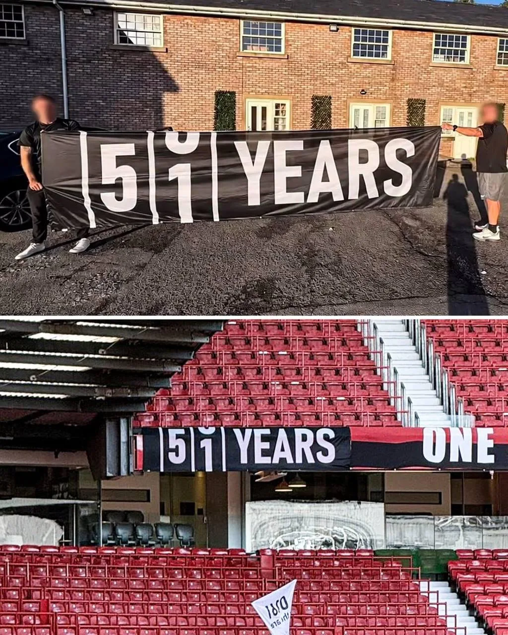 ⚽️ Фанаты «МЮ» вычеркнули 20 трофеев «Ман Сити»! На «Олд Траффорд» вернулся легендарный...