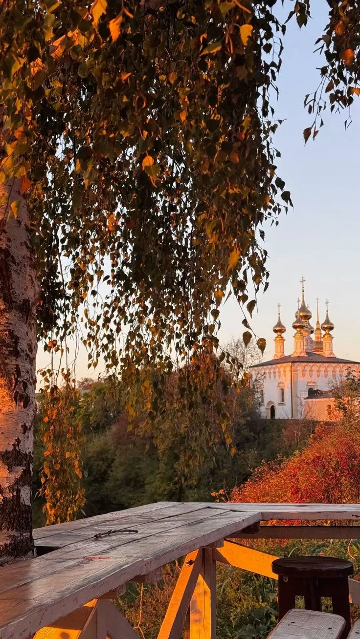 Атмосфера осенних путешествий по России, в которую хочется укутаться 🧡